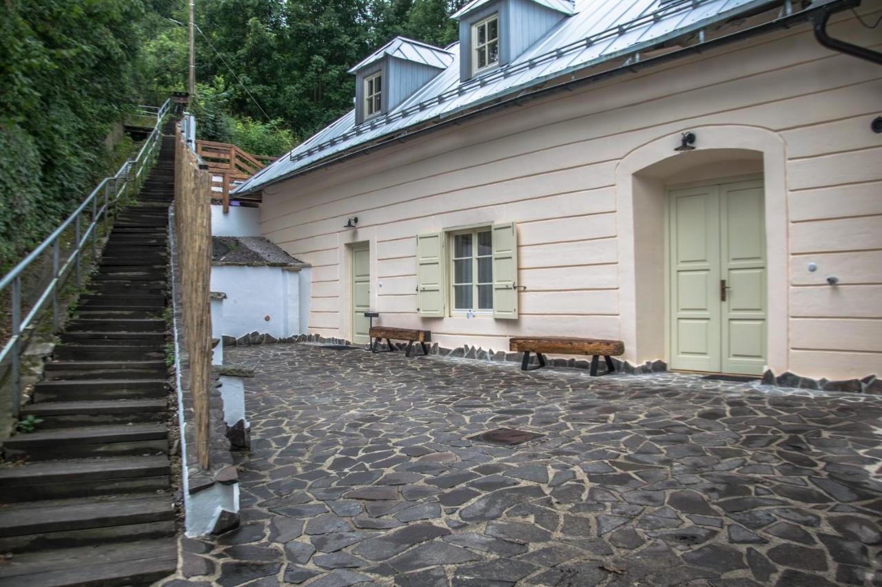 Apartmany Pod Schodami Banská Štiavnica المظهر الخارجي الصورة